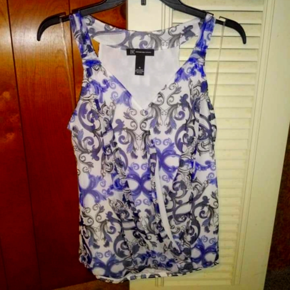 Medium floral tank